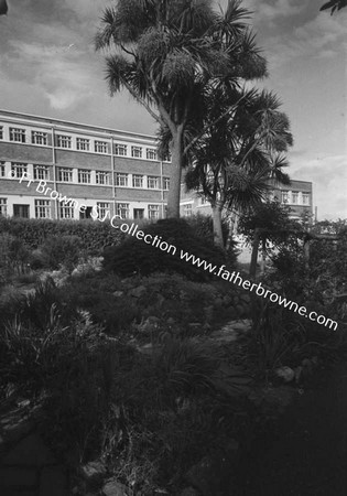 HOLY CHILD CONVENT EXTERIOR